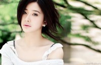 Ảnh girl xinh đẹp sắc nét làm hình nền máy tính